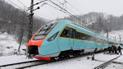 На Кировоградщине тепловоз врезался в автобус со школьниками