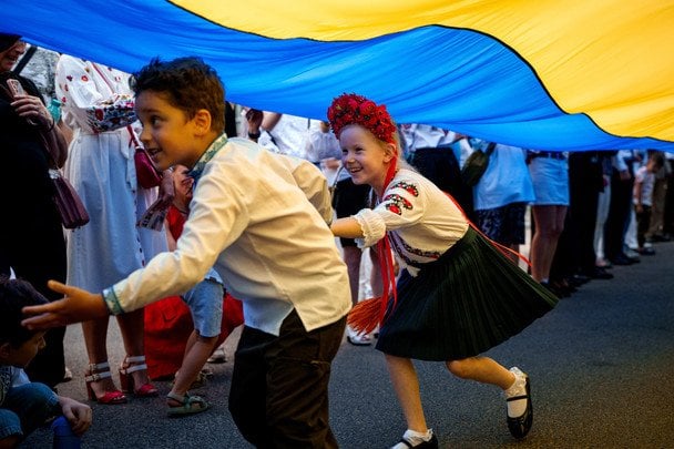 24 серпня 2026 року Україна відзначає День Незалежності. Саме цього дня 1991 року Верховна Рада Української РСР ухвалила Акт проголошення незалежності України, який став визначальною подією в новітній історії держави. / © Associated Press