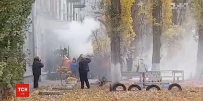 Столкновения под скандальным общежитием в Киеве: люди назвали свои требования к застройщику