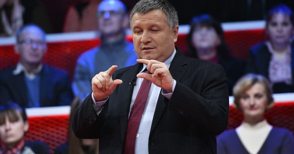В Украине в результате ДТП гибнет в 4 раза больше людей, чем на фронте – Аваков