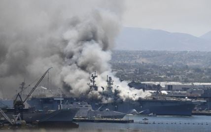 У США внаслідок вибуху на кораблі ВМС постраждали понад два десятки людей