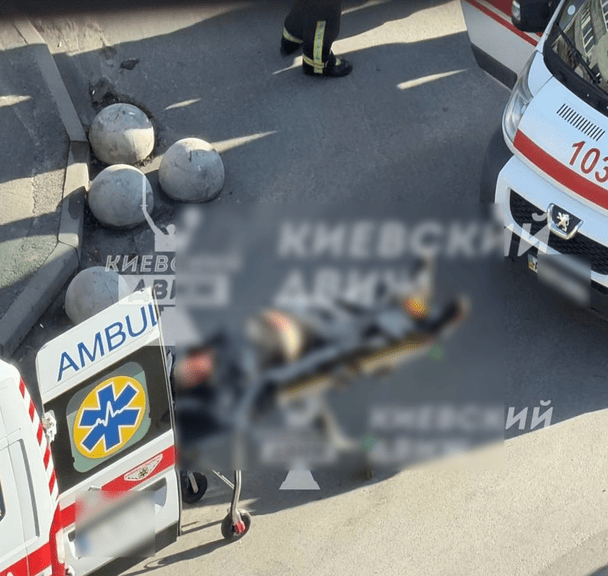 Перші фото поранених в результаті перестрілки в Києві / © із соцмереж