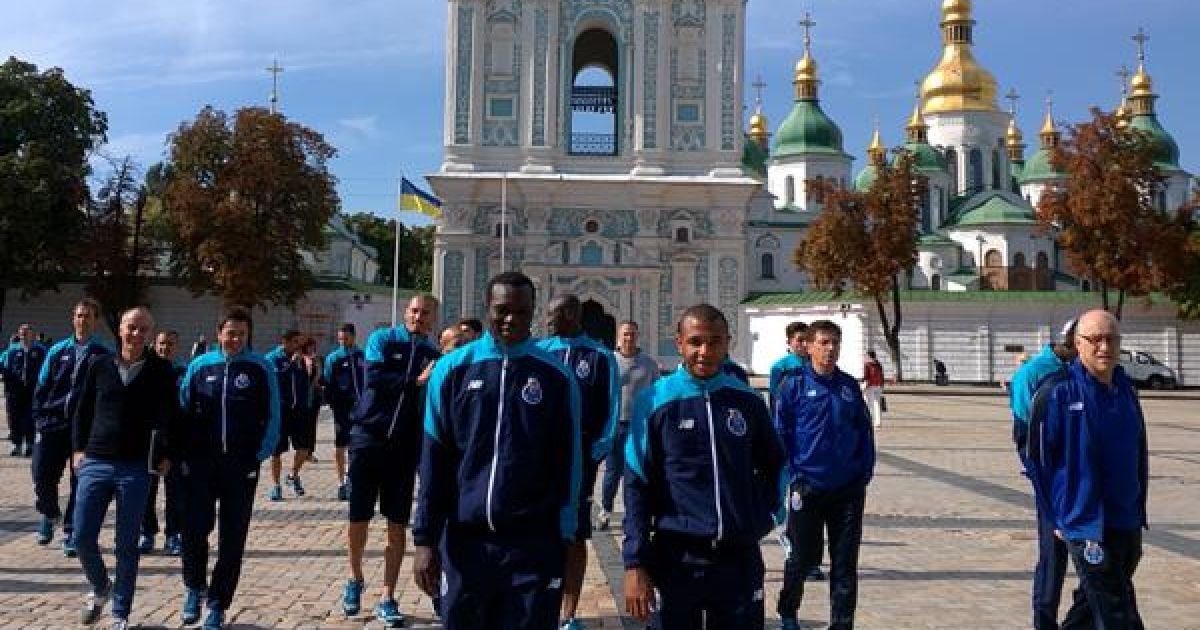 "Порту" на прогулке.