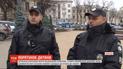 Довезли до больницы за 4 минуты: винницкие копы спасли жизнь маленькому мальчику