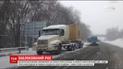 Десятки фур остановились в Запорожье из-за снежных заносов и гололеда