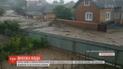 Метрові потоки води затопили вулиці села на Тернопільщині
