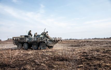 Ситуация на Донбассе напряженная, боевики 54 раза обстреляли позиции сил АТО