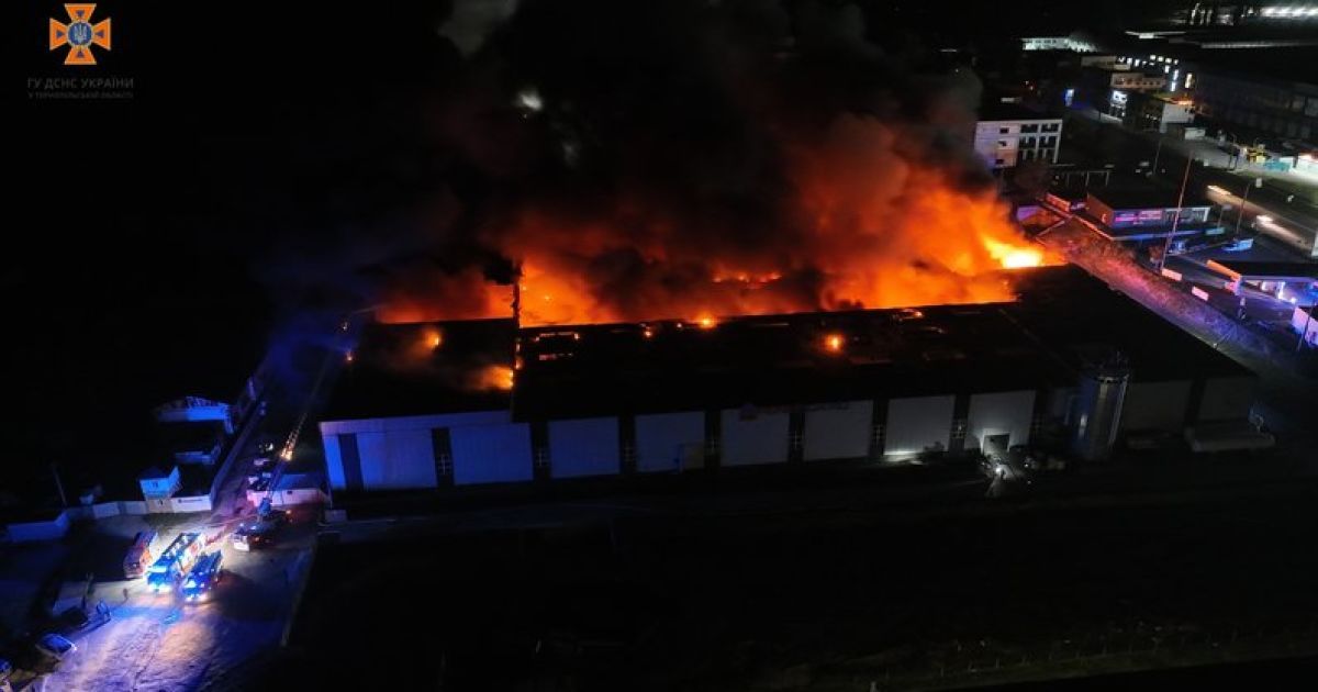У Тернополі горіло підприємство