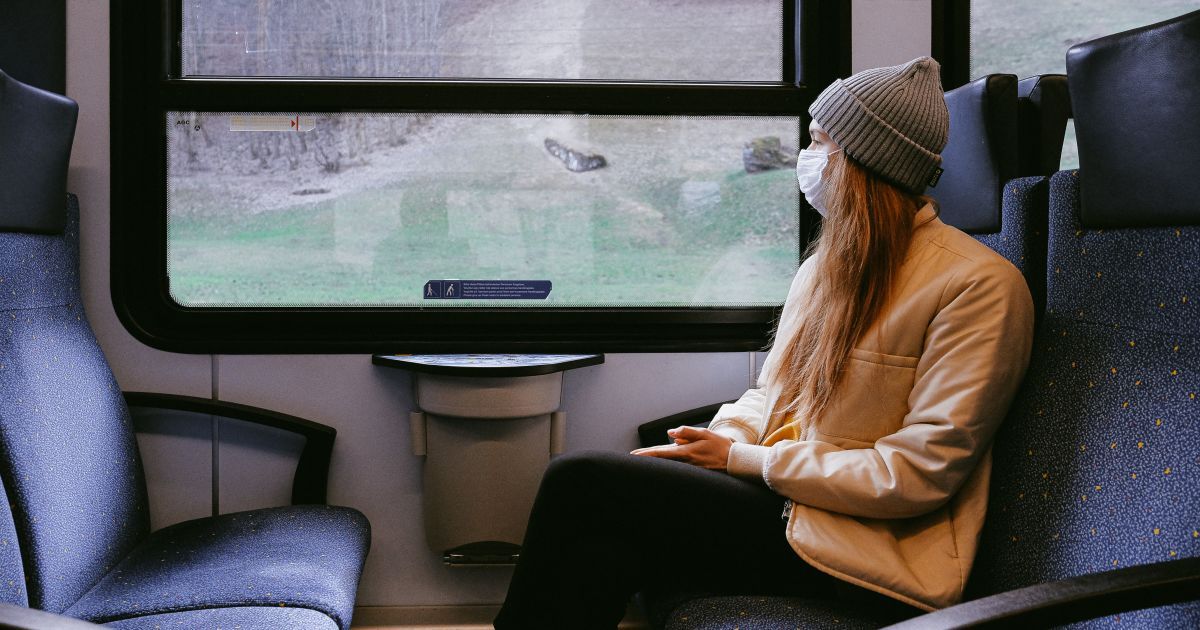 14 січня 2021 року в Україні починають штрафувати підприємців за допуск людей у будівлі та транспорт без масок