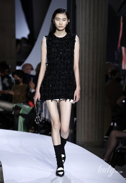 Колекція Miu Miu прет-а-порте сезону весна-літо 2022 / © East News