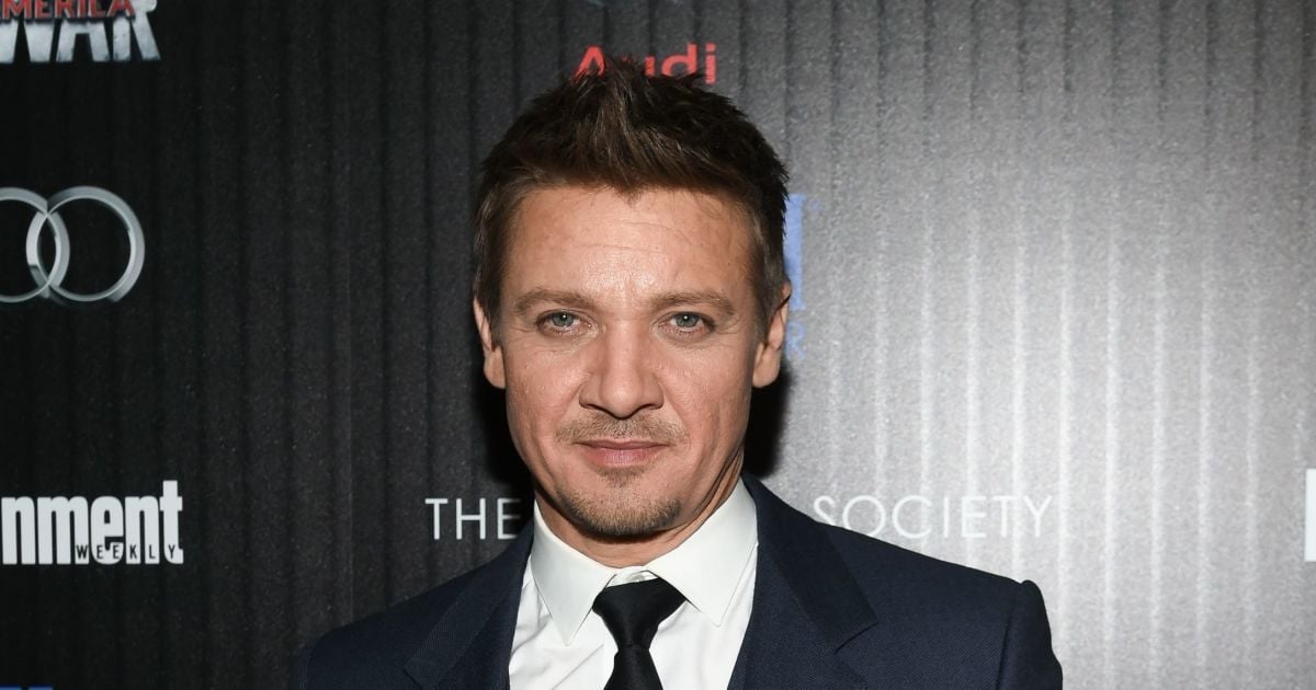 Джереми Реннер