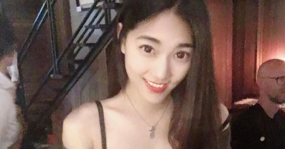 На Тайвані знайшли "найгарячішу вчительку". Вона викладає право та грає на флейті