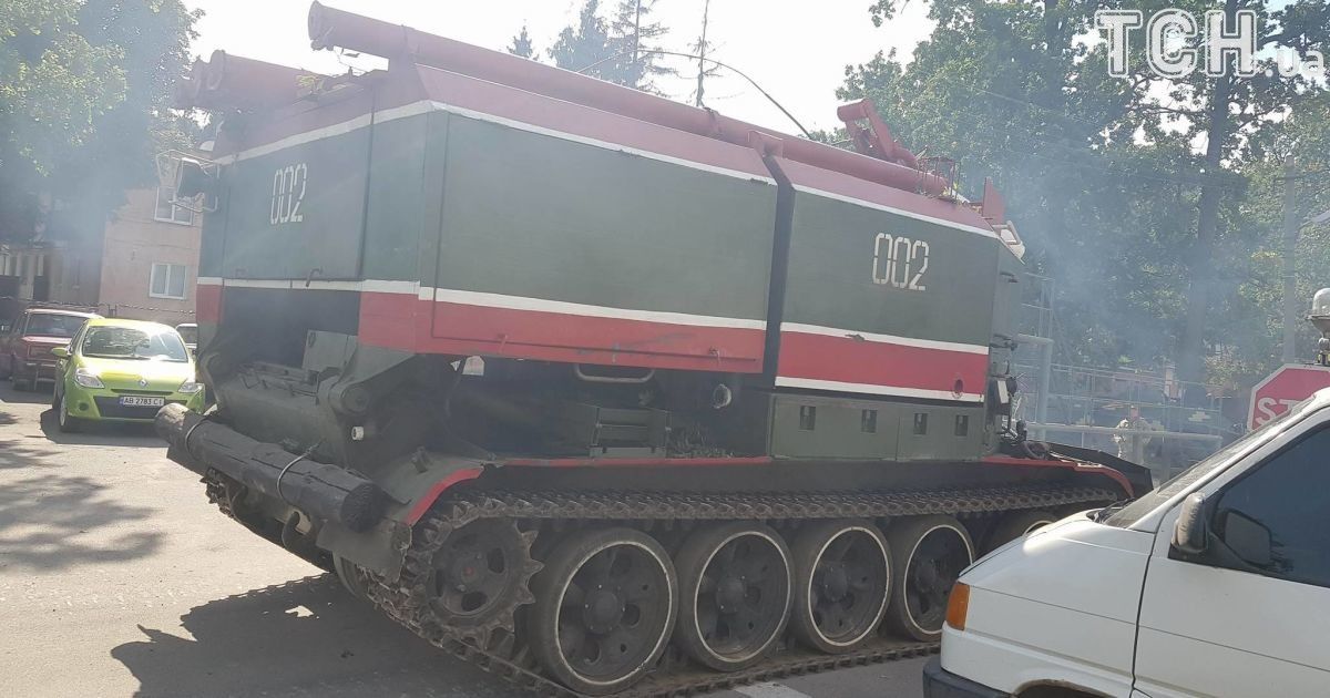 Пожежні танки у Калинівці / © Фото Івана Гребенюка/ТСН