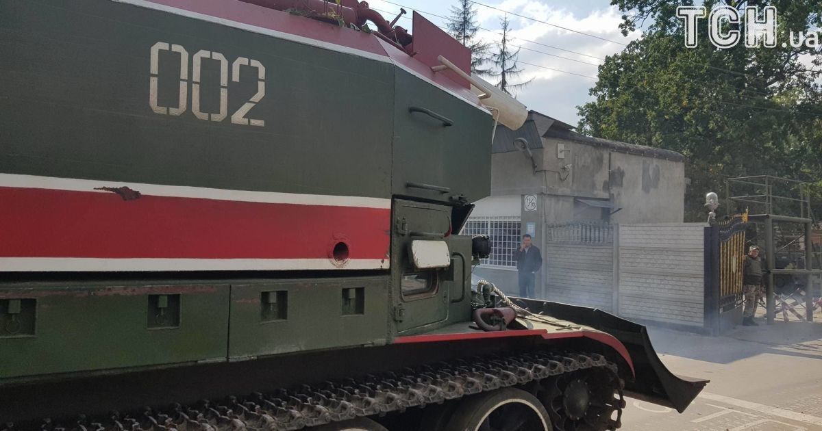 Пожежні танки у Калинівці / © Фото Івана Гребенюка/ТСН