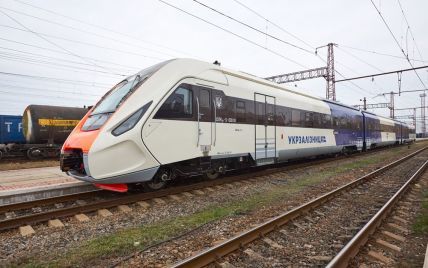 В Киеве сломался новый поезд до аэропорта "Борисполь" за почти 200 миллионов