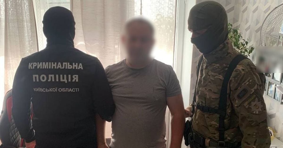 Викрали понад мільйон гривень: під Києвом поліція затримала дует серійних злодіїв (фото)