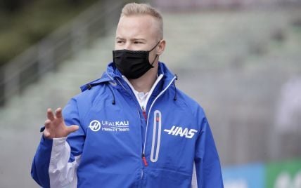 Уже советуют покинуть "Формулу-1": сын российского миллиардера попал под санкции и снова стал последним