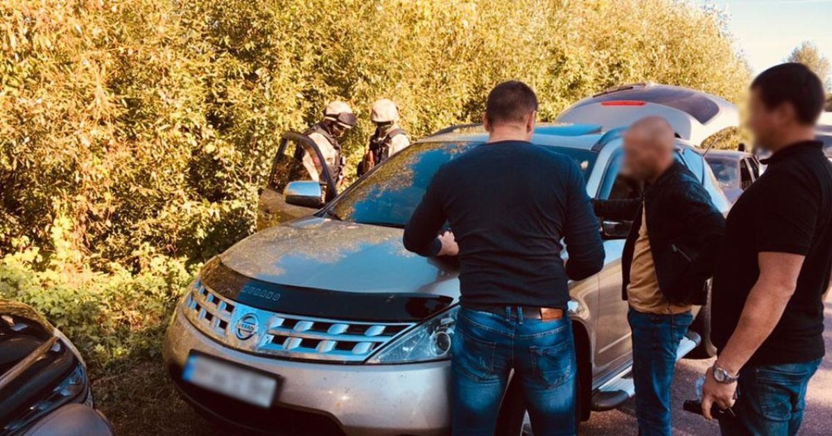 На Чернігівщині схопили кримінальних авторитетів, які їхали вирішувати справи зі "злодієм у законі"