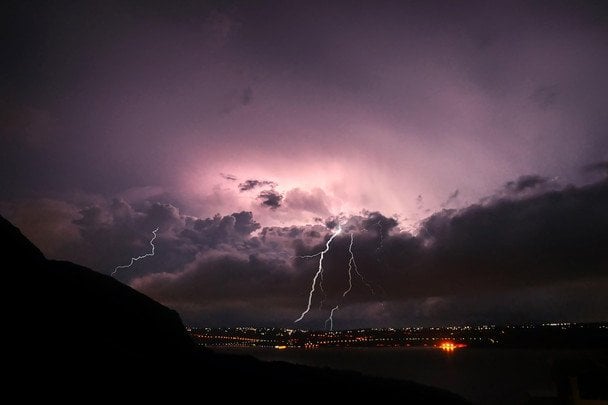 Что нельзя делать во время грозы: главные запреты