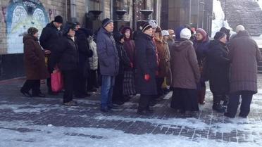 Організована колона мітингувальників / © facebook/Андрій Дзиндзя