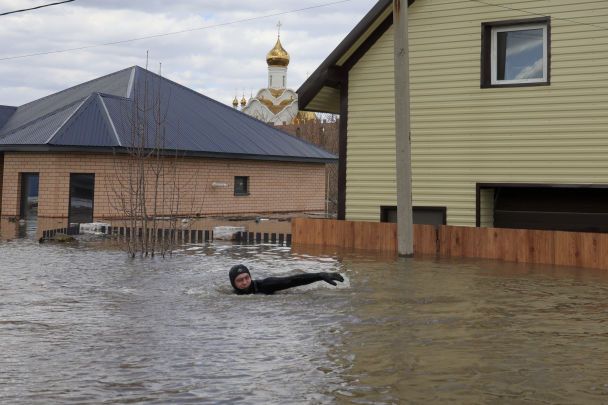 Затоплений російський Оренбург / © Associated Press