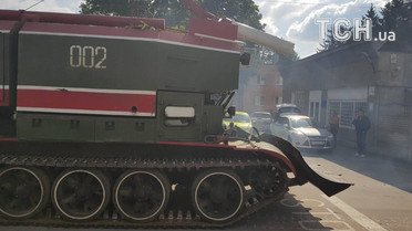 Пожежні танки у Калинівці / © Фото Івана Гребенюка/ТСН