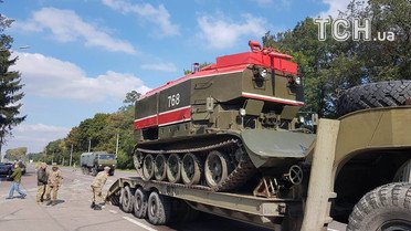 Пожежні танки у Калинівці / © Фото Івана Гребенюка/ТСН