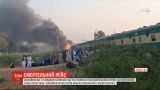 До 73 возросло число погибших вследствие пожара в пассажирском поезде в Пакистане