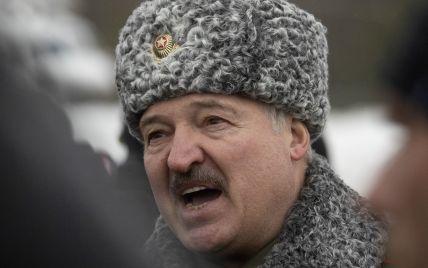 Лукашенко предложил украинцам "славянский" мир и заявил, что, несмотря ни на что, будет защищать Россию