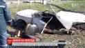 В Запорожской области поезд сбил легковушку, что не успела проскочить через рельсы