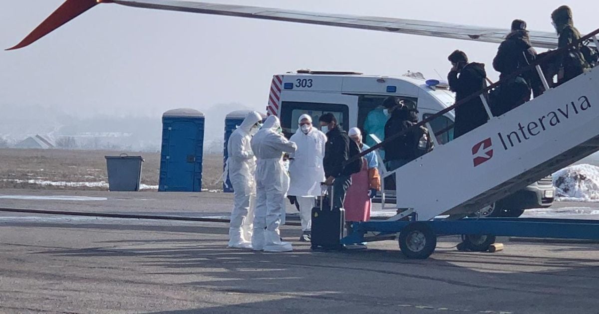 Евакуація з Уханя: у МВС розповіли, мешканців яких областей України забрали з охопленого коронавірусом Китаю