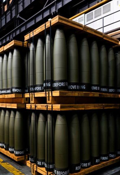 США продовжують постачання зброї Україні