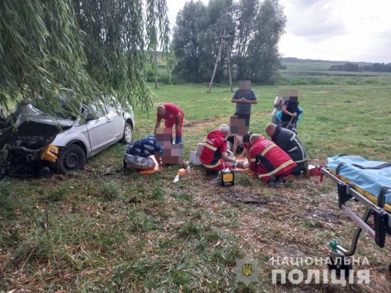 У аварії з 11 пасажирами на Волині постраждало шестеро дітей: щонайменше один хлопчик у критичному стані