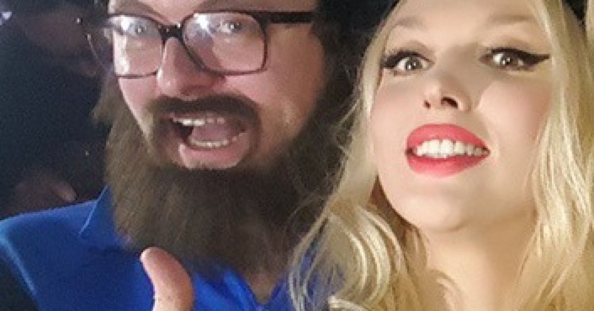 Полякова поздравила DZIDZIO
