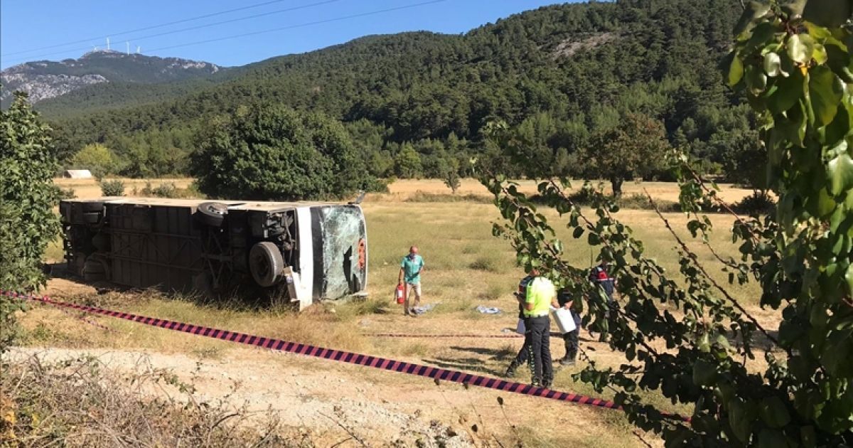 Смертельное ДТП в Турции с участием автобуса с украинцами: названо вероятную причину аварии (фото)