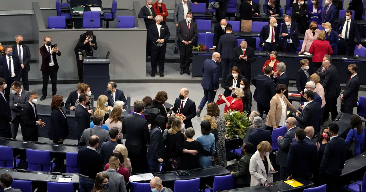 У Бундестазі відбудуться екстрені слухання через стягування російських військ до кордонів України