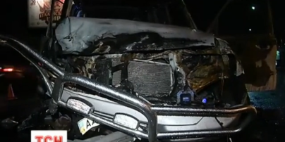 В Киеве пьяный сотрудник СТО угнал авто клиента и попал в ДТП