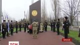 В Миколаєві відкрили стелу на честь загиблих морпіхів