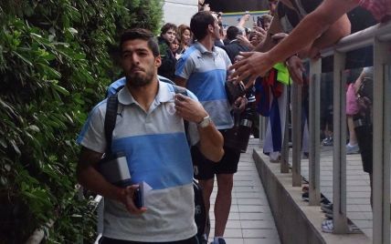 Зірковий форвард "Барселони" змінив амплуа на тренуванні збірної Уругваю