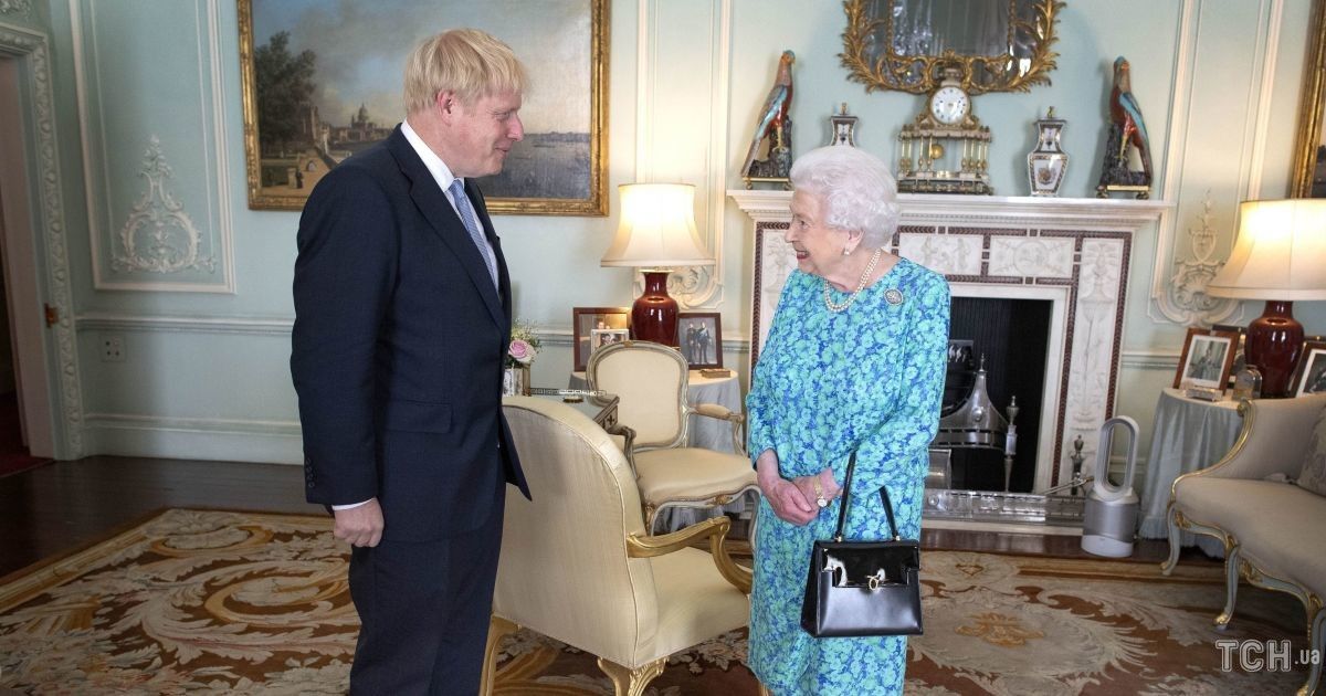 Борис Джонсон та королева Єлизавета II