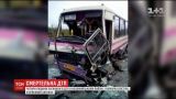 На Прикарпатье рейсовый автобус столкнулся с иномаркой, есть погибшие