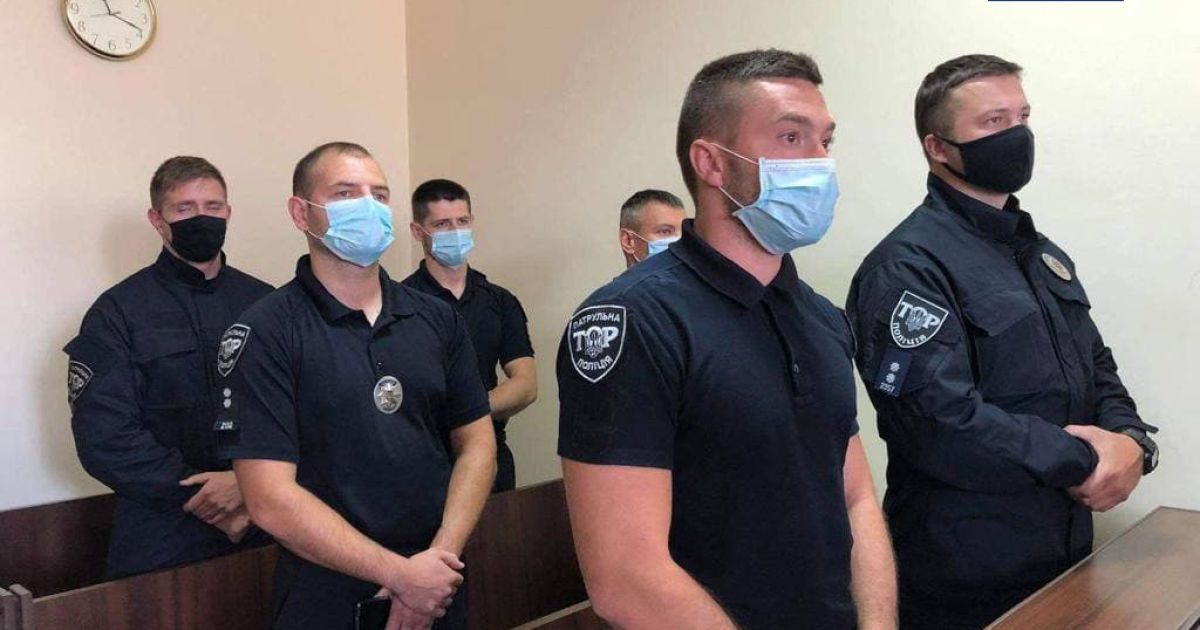 Проковтнув згорток із наркотиками: у Львові шістьох патрульних засудили до 8 років в'язниці через смерть хлопця
