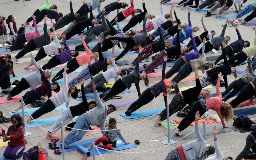 День йоги отмечают во всем мире / © ТСН.ua