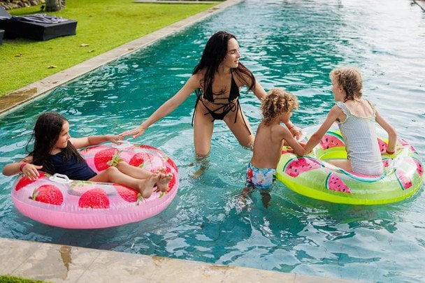 Инна Мирошниченко с детьми / © instagram.com/_inna_mi_