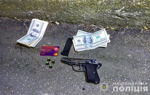 В Одесі ліквідували злочинну групу, які під виглядом ТЦК і поліції вимагали грошей з чоловіків / Фото: Нацполіція України