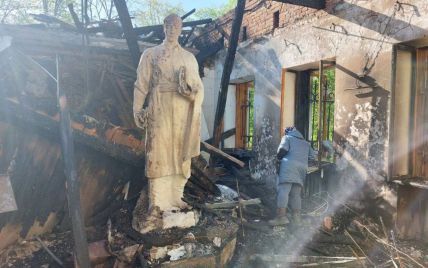 Издевательство над украинской культурой: россияне похитили скифское золото и уничтожают церкви