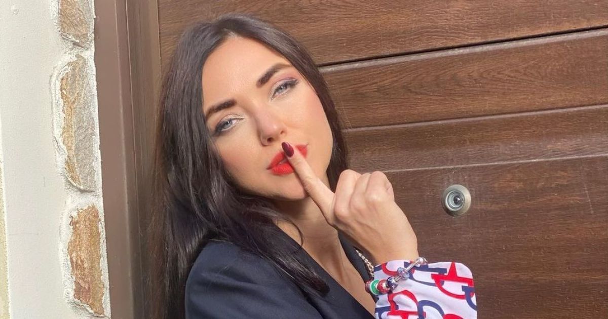 Экс-"НЕАНГЕЛ" Виктория призналась, что ей предлагал сотрудничество известный российский певец