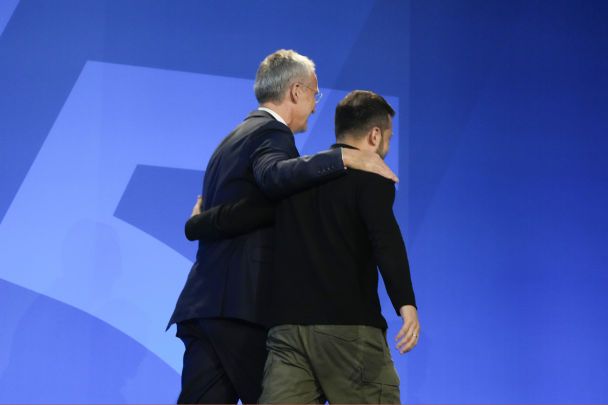 Столтенберг и Зеленский / © Associated Press