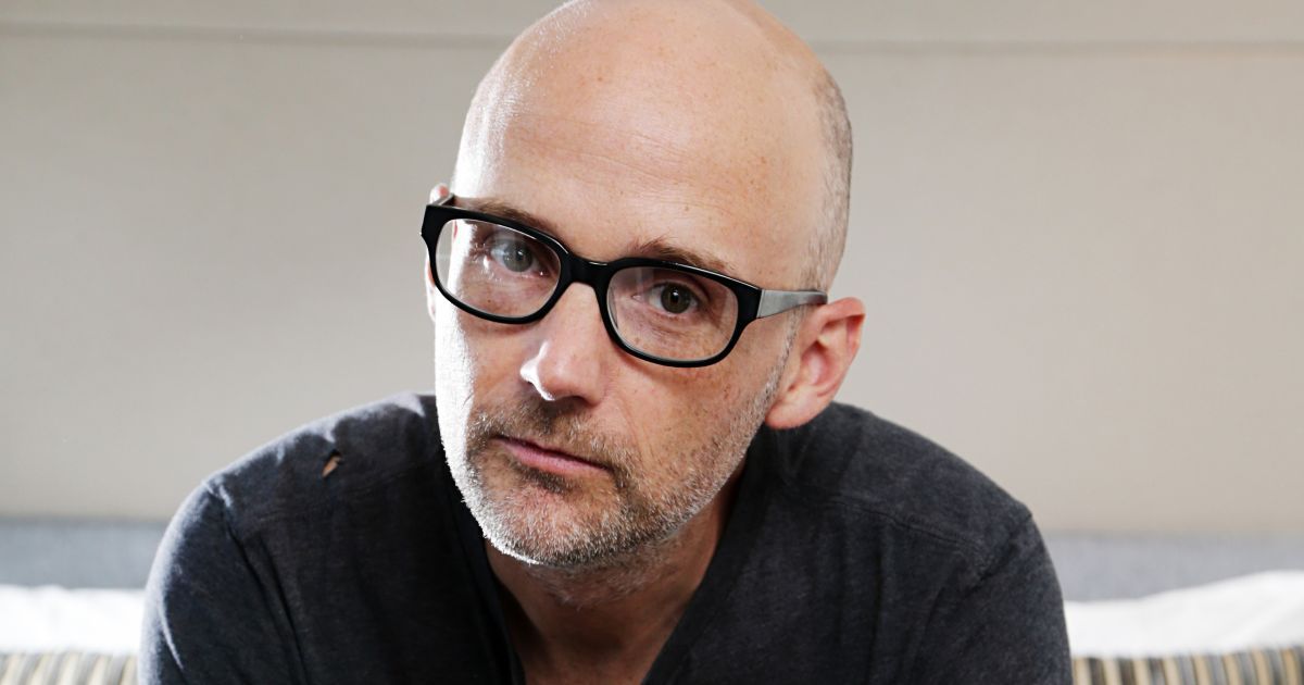 Знаменитый Moby в клипе показал драку украинских депутатов в Верховной Раде и Припять