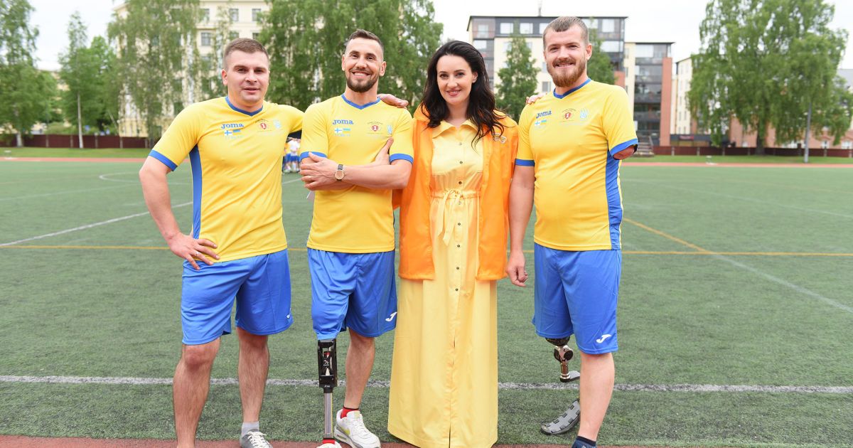 "Переможці" вітали Україну з тріумфом у футбольному матчі з Фінляндією